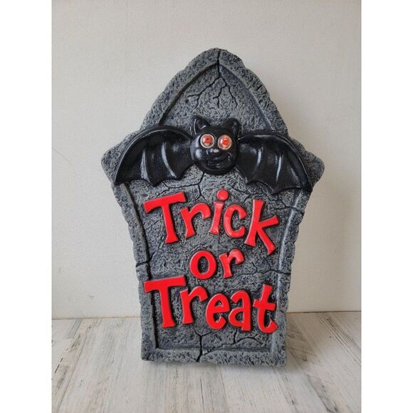 Paper magic trick treat Tombstone bat light up hanging Halloween prop - Picture 1 of 12